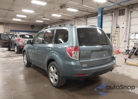 2010 Subaru Forester 2.5X Premium из США, поврежденный, VIN JF2SH6CC5AH787056